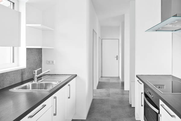 Einbauküche mit Kochblock